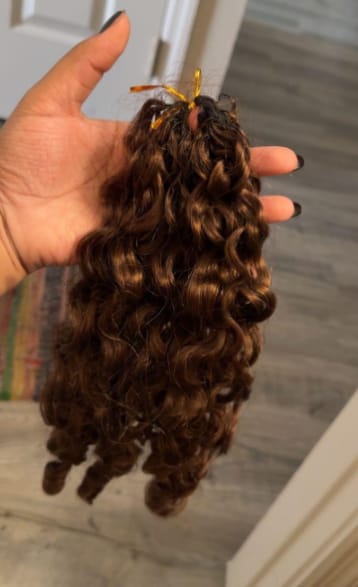 Customer photo review of Wavymy Honey Blonde Highlight Burmese Curly Feather Crochet Human Hair Boho Braids Hair Extension