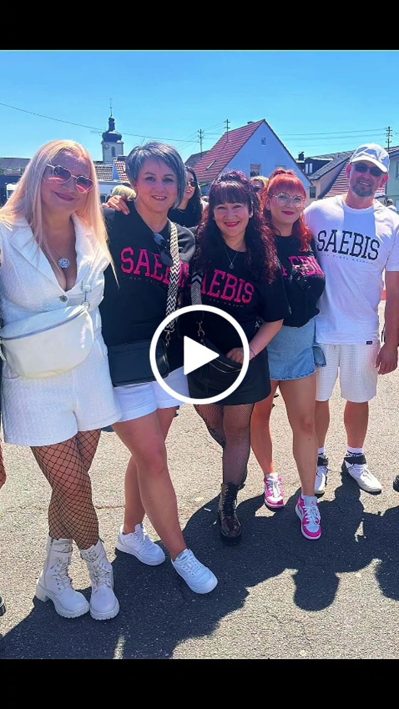 Customer video review of Lifestyle Damen Oversized T-Shirt Pink Edition by SAEBIS®
