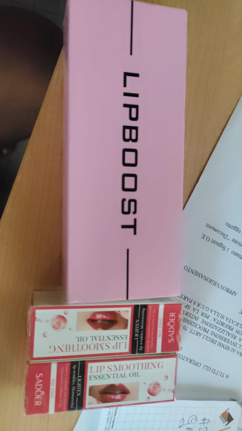 Customer photo review of Kit Labbra Rimpolpanti Effetto Volume