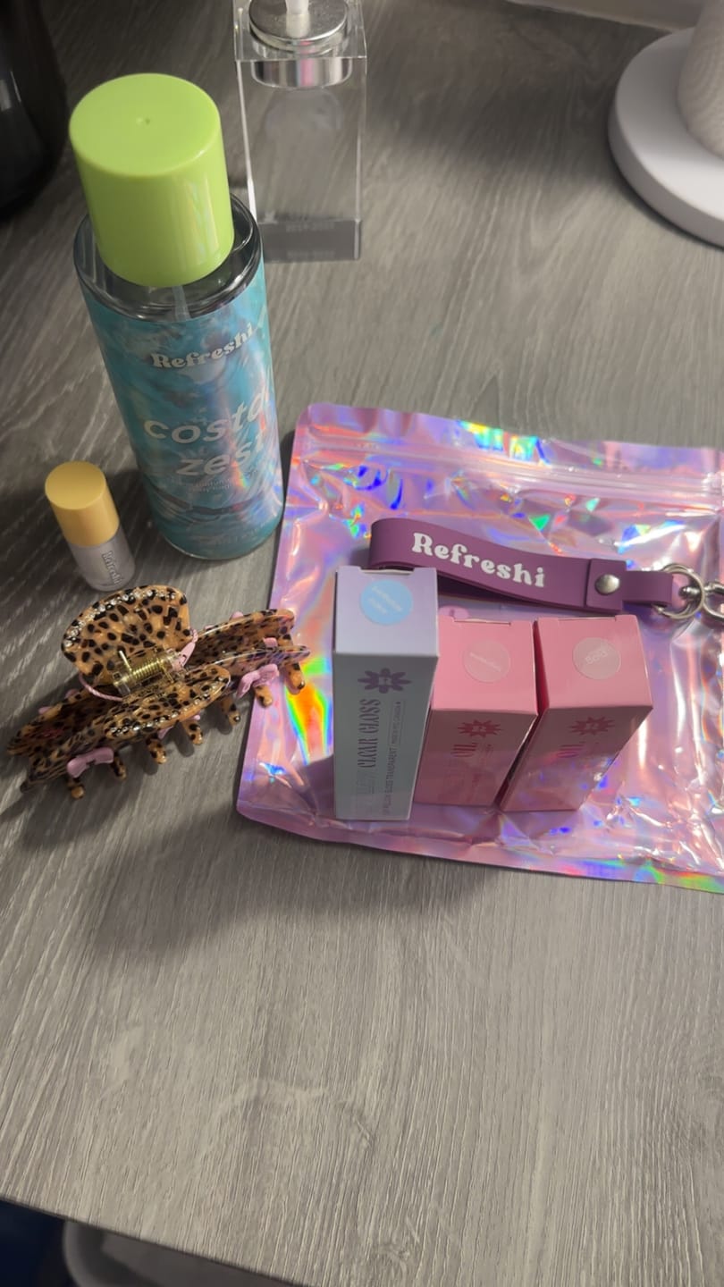 Customer photo review of MINI MYSTERY LIP OIL *exclusivité live Tiktok