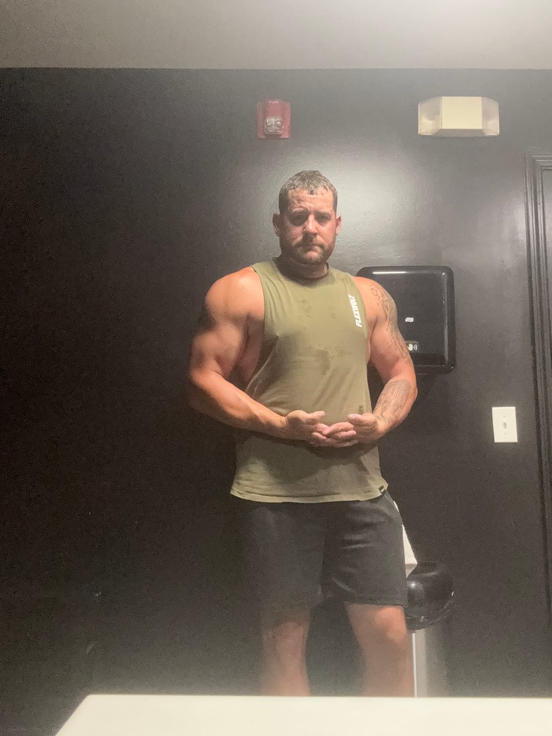 Customer photo review of Flex Arm Tank