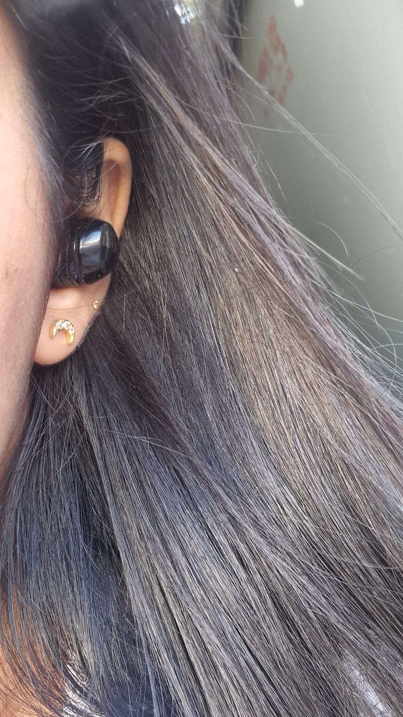 Customer photo review of Luna Crystal Stud Earring in Gold