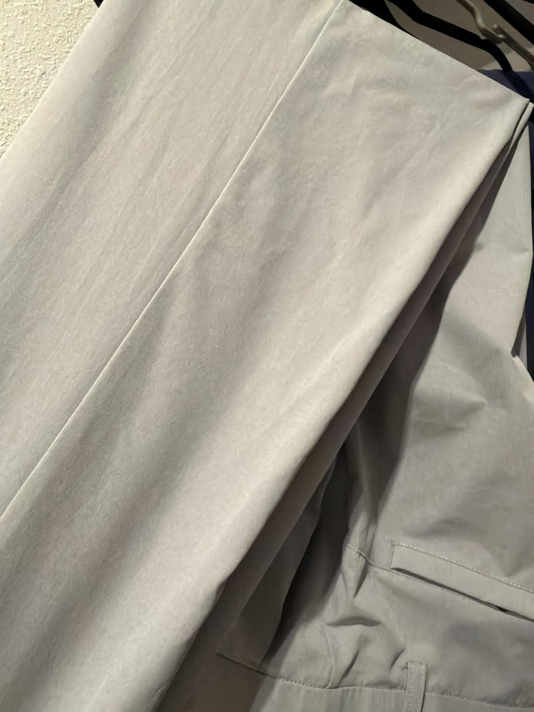 Customer photo review of Hisdern Flex 301 Men's Golf Pants Classic Fit Stretch Dress Pants for Casual Wear