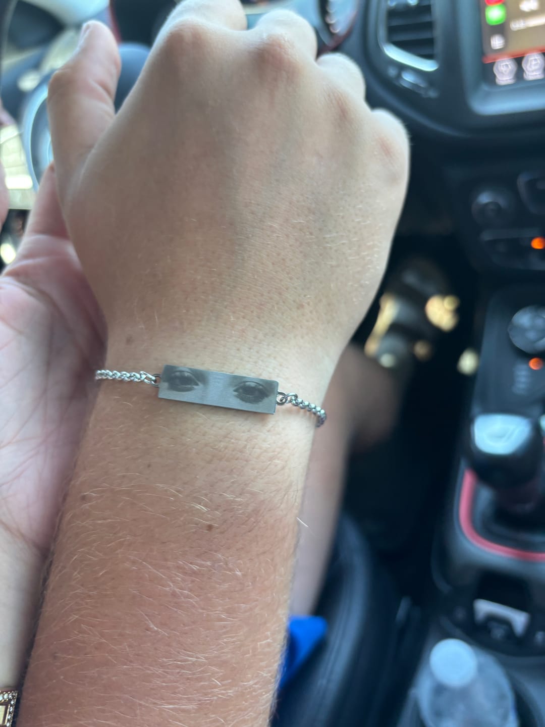 Customer photo review of Personalized Eye Photo Bracelet