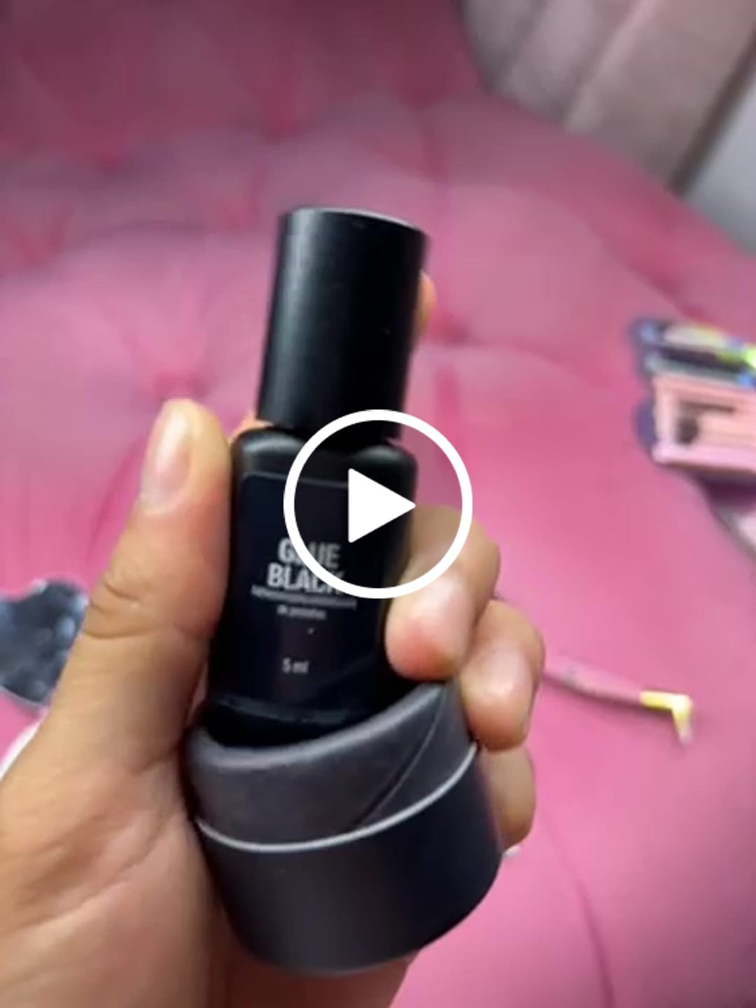 Customer video review of Glue Black