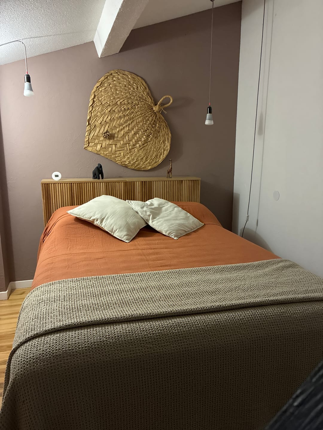 Customer photo review of ESLOV - Tête de lit 140 en bois avec rangements