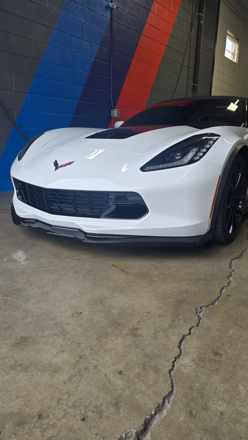 Customer photo review of Chevrolet Corvette C7 Stage 2 Front Splitter With Side End Caps