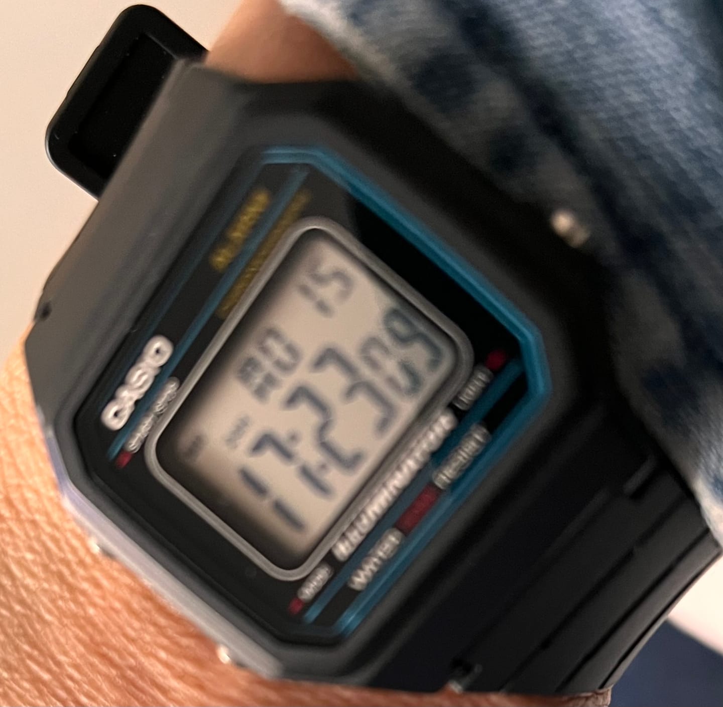 Customer photo review of Reloj Casio Vintage W-217H-1AVDF Classic Líneas Azules