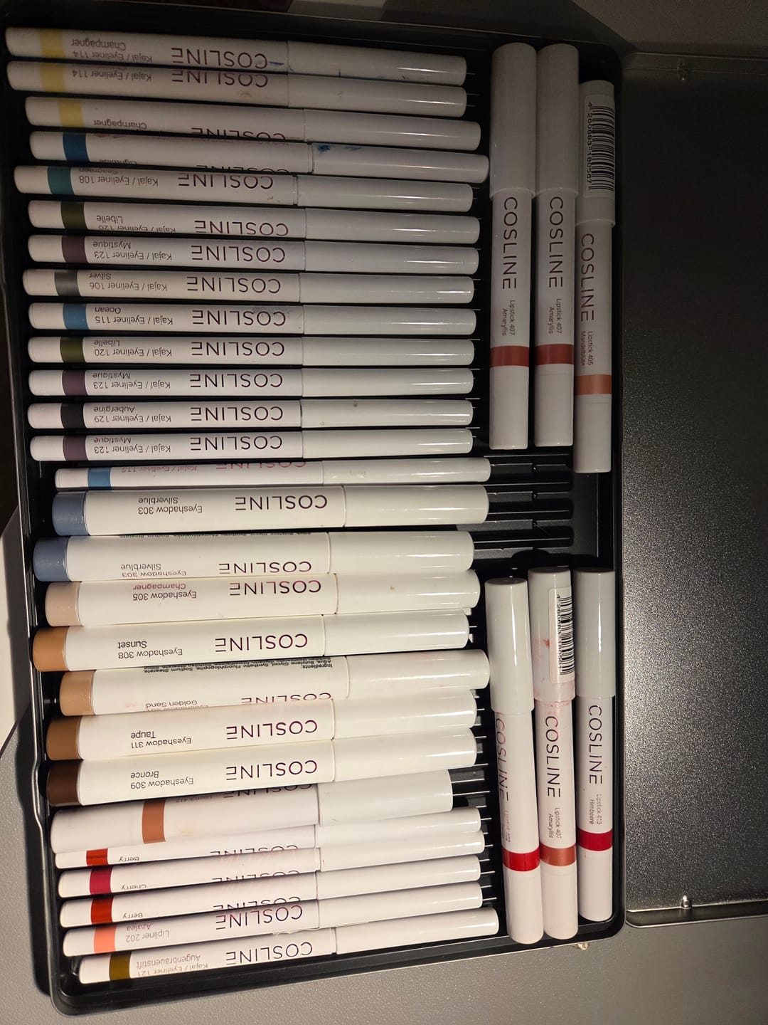 Customer photo review of 213 - Lipliner Berry