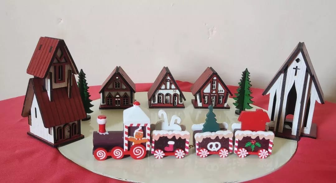Customer photo review of Decoração de Natal Vila de casas 5 peças