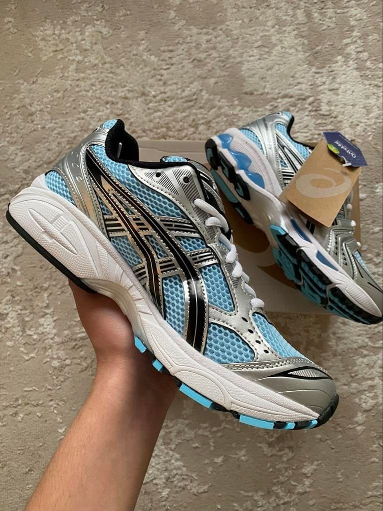 Customer photo review of Asics Gel Kayano 14