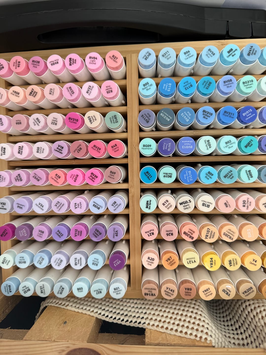 Customer photo review of Ohuhu Bamboo Marker Organizer (Europe Only)