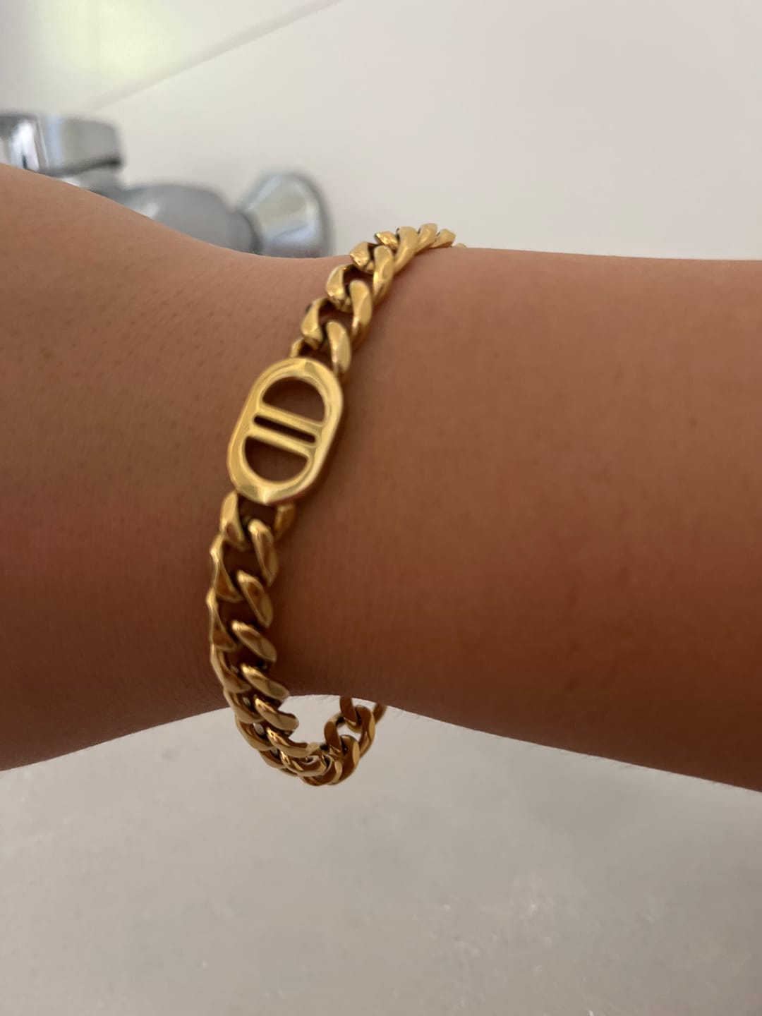 Customer photo review of Prestige Armband | 18K vergoldet