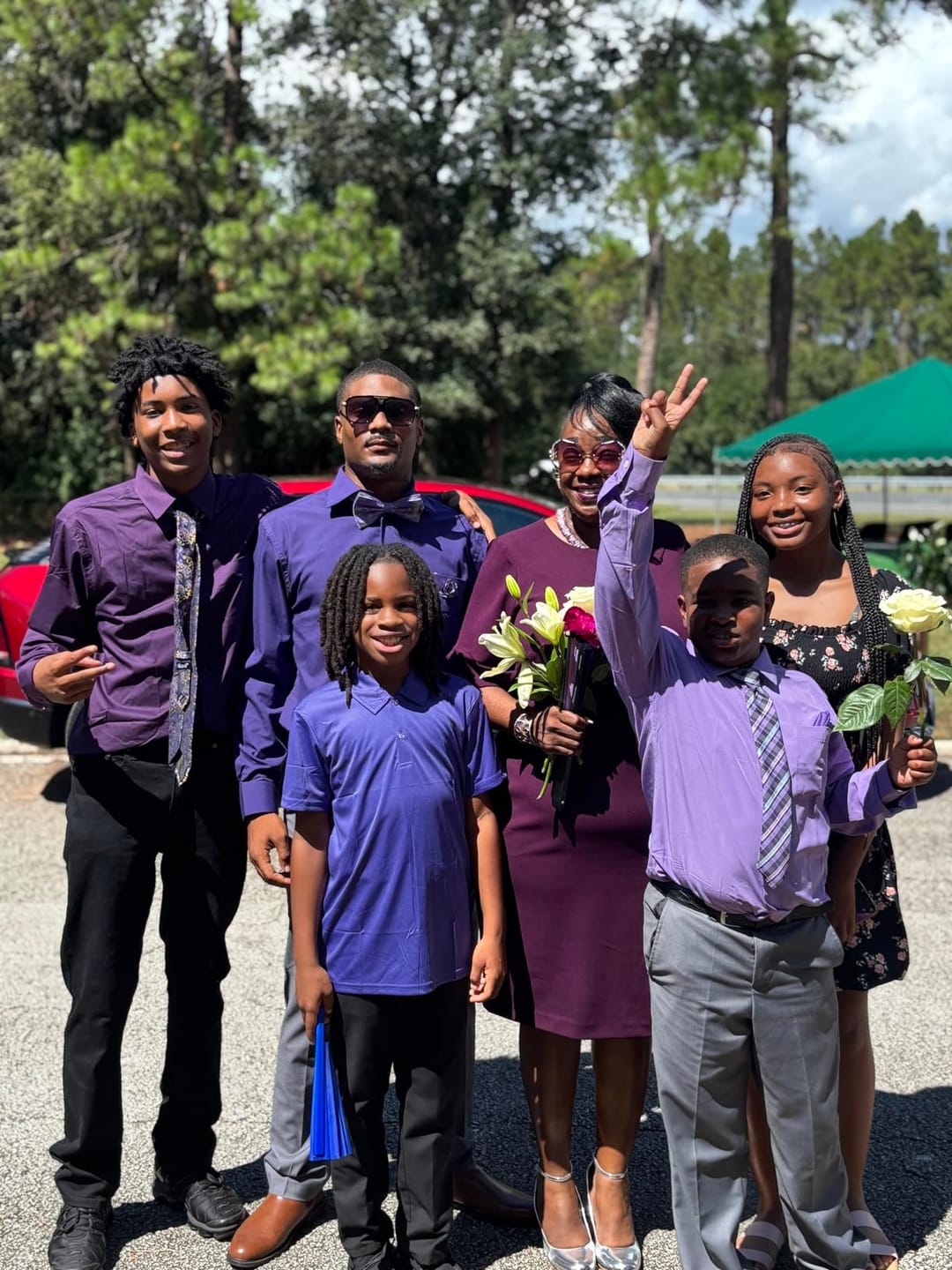 Customer photo review of Hisdern Wrinkle-resistant Purple Dress Shirt and Paisley Tie