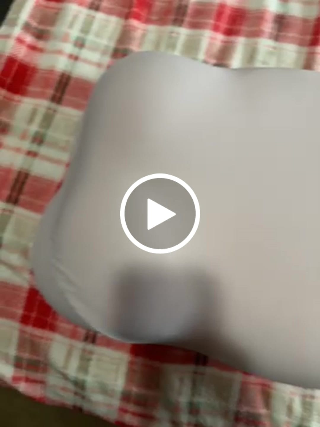 Customer video review of Cloud Cooling Pillowcase