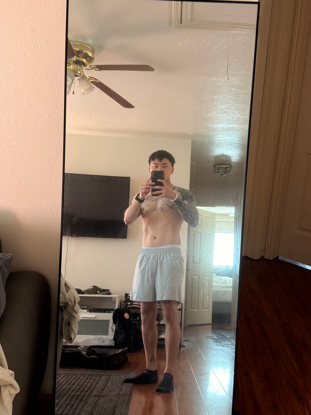 Customer photo review of 1022 - Staple Shorts 4.5"
