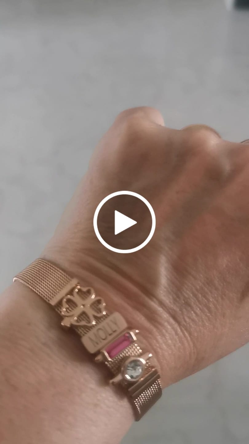 Customer video review of Mesh charm birthstones rosé gold