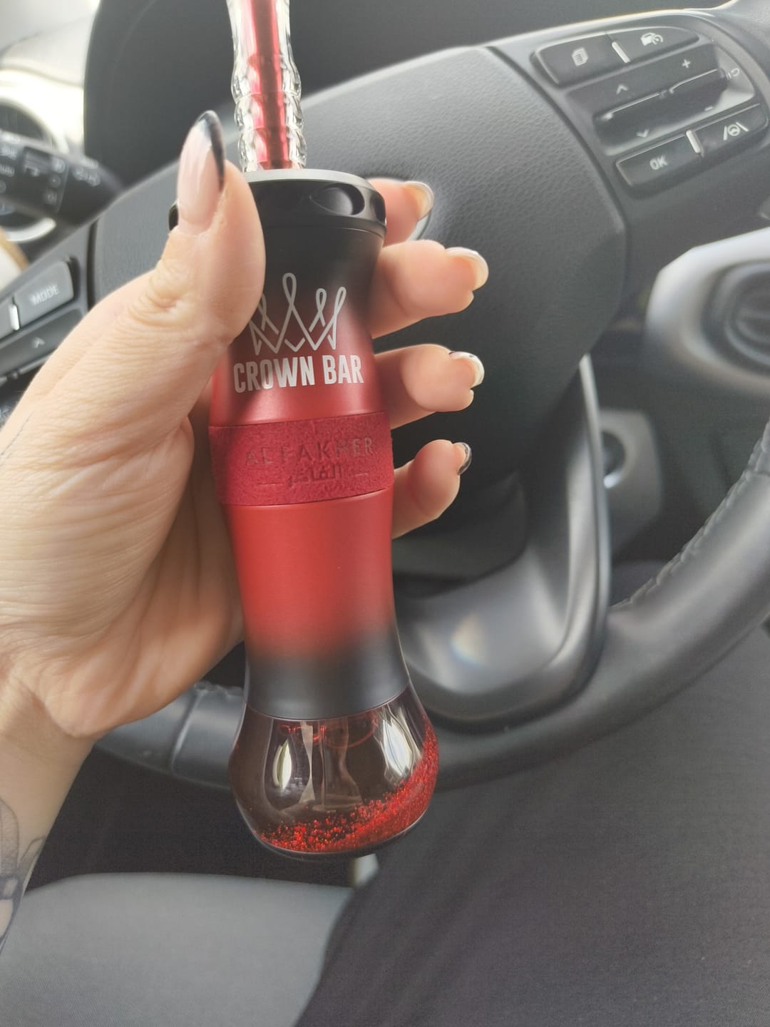 Customer photo review of Al Fakher Crown Bar – E-Hose X 60K – 0.6% Nicotine – Disposable Vape / Hookah