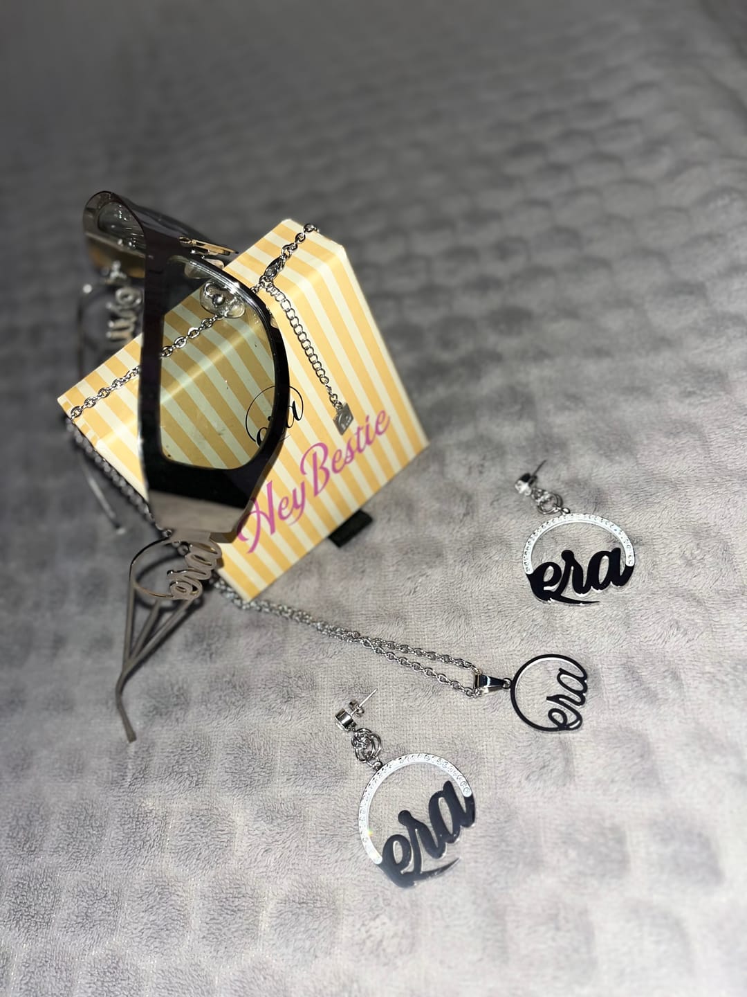 Customer photo review of Silver Era Necklace