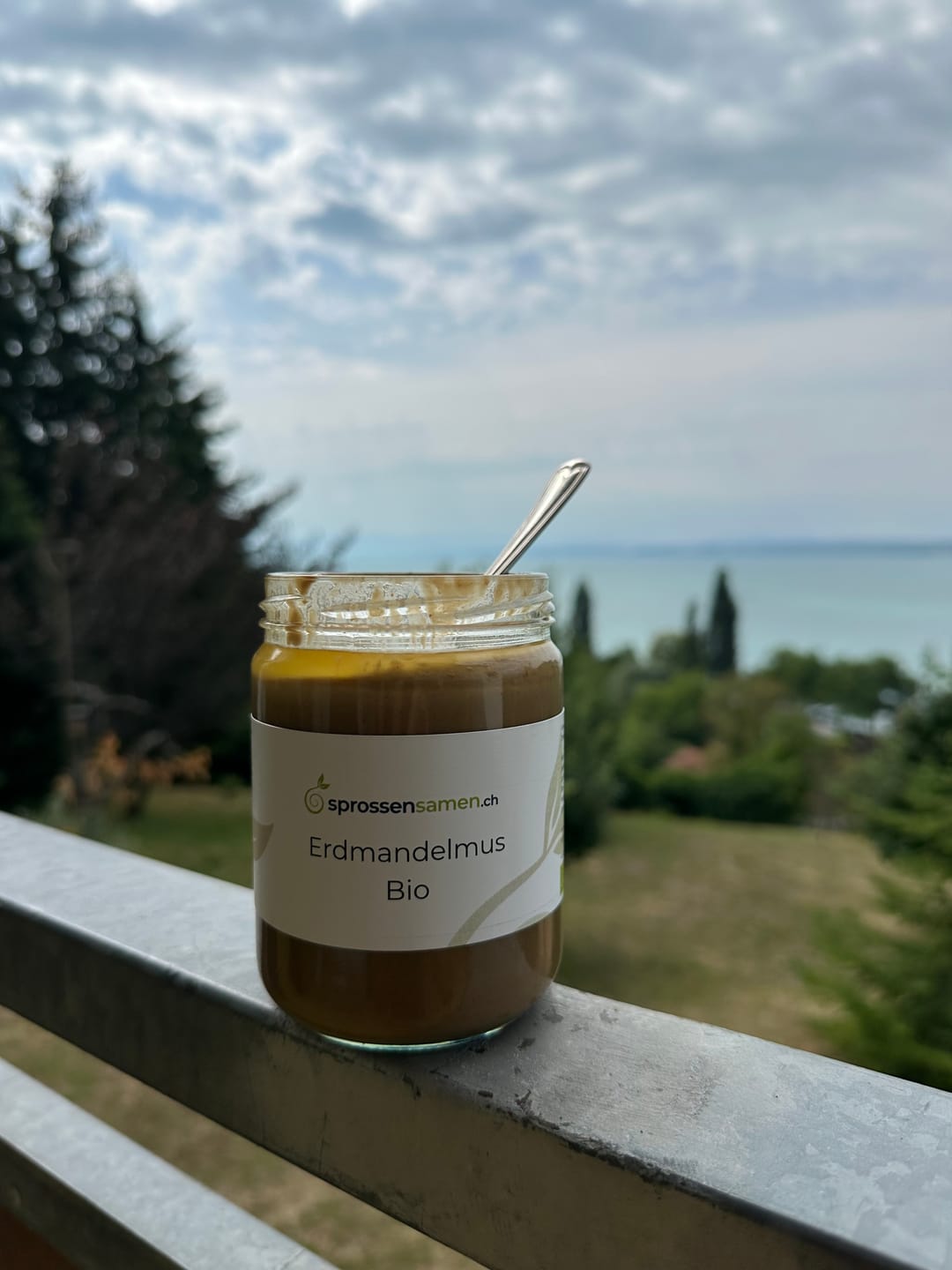 Customer photo review of Erdmandelmus Bio