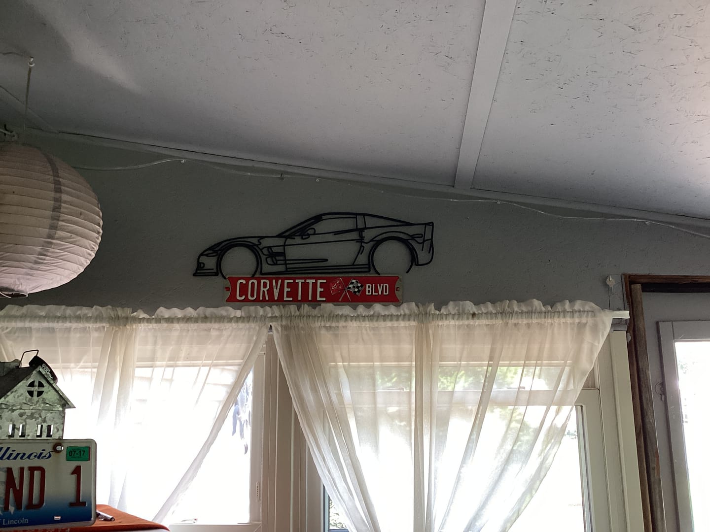 Customer photo review of Corvette C6 ZR1 Detailed Metal Car Wall Art - MT0918
