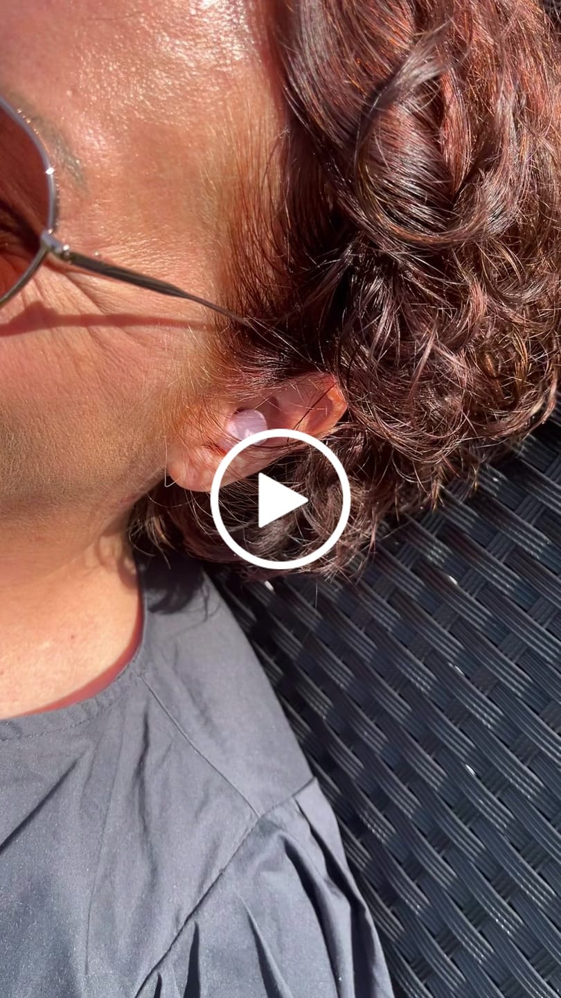 Customer video review of Koru earbuds