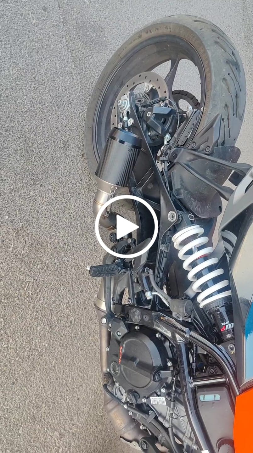 Customer video review of Línea de Escape Artesanal Ktm Duke/ RC/ Adventure 125 y 390 (2021-2026) Acero Inoxidable