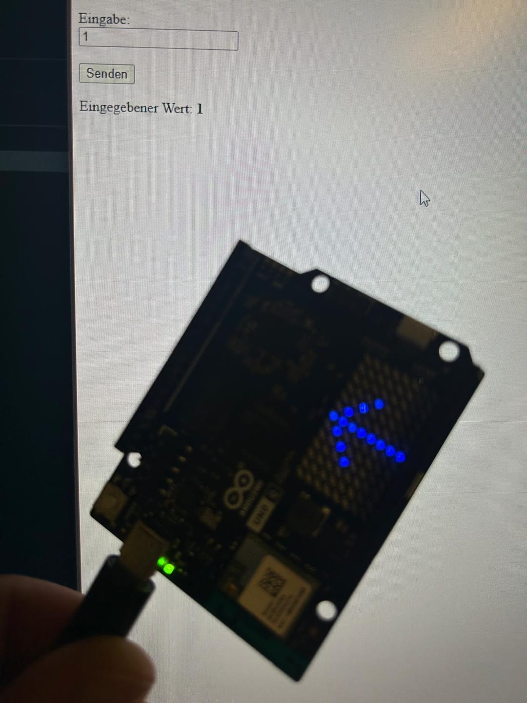 Customer photo review of Arduino® UNO™ Q 4GB