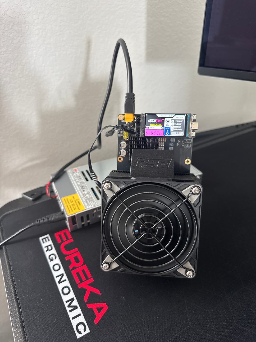 Customer photo review of BSB NerdQaxe++ (6TH/s)