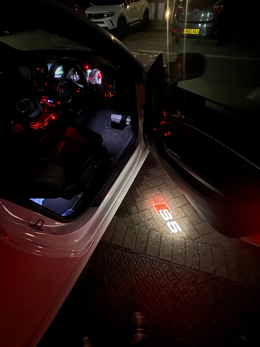 Customer photo review of AUDI DOOR LIGHTS
