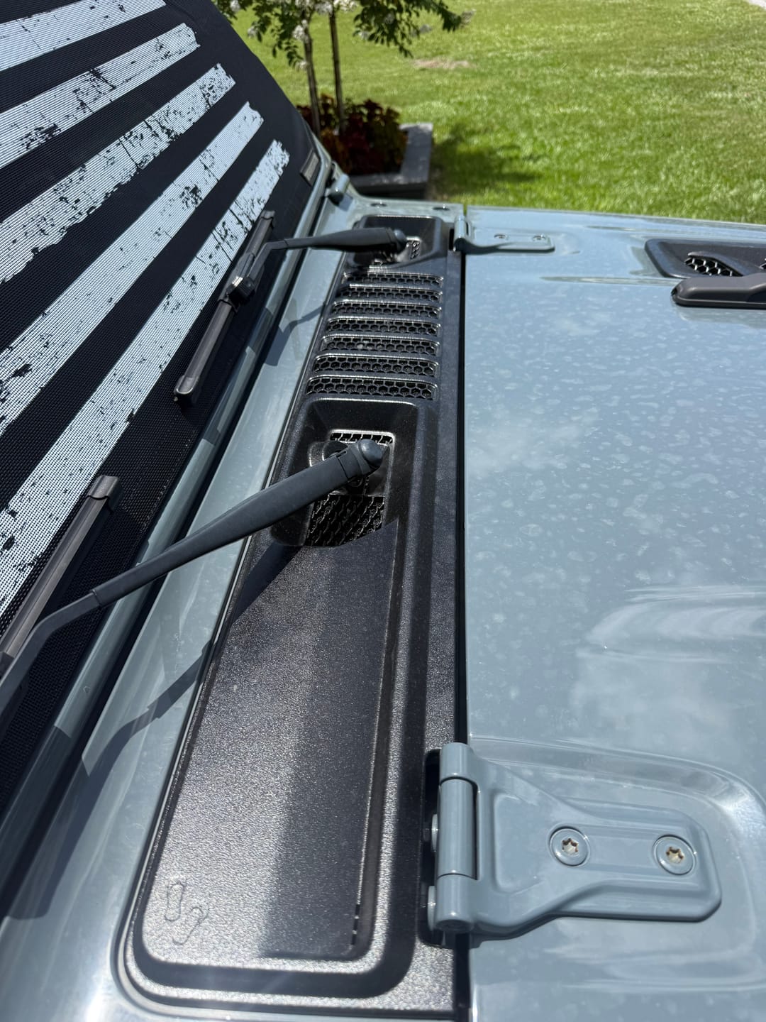 Customer photo review of [Limited-Time Offer] Raptorized OEM Cowl Wiper Panel for Jeep Wrangler JL & Gladiator JT | Smoot Texture - Fade-Resistant