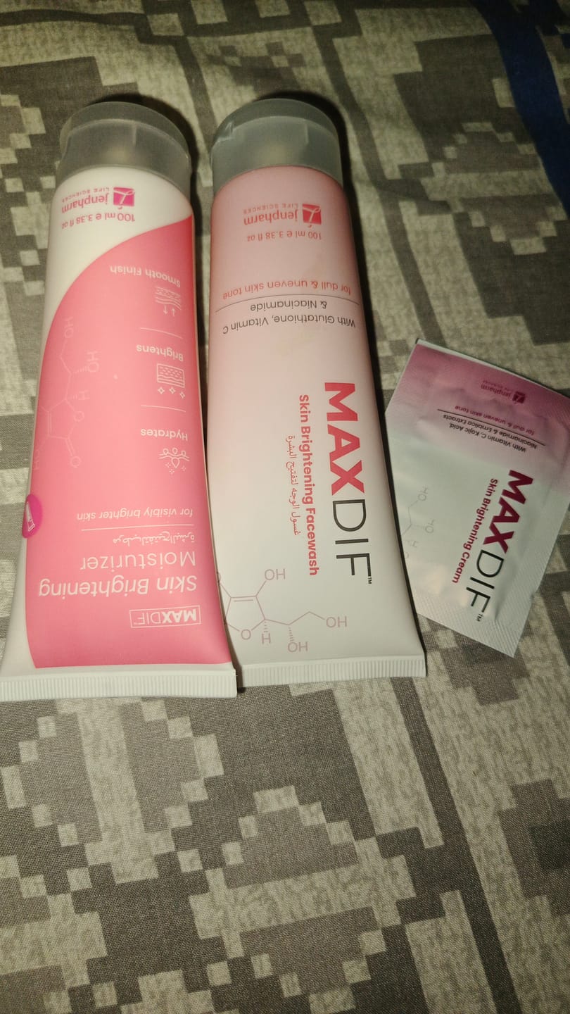 Customer photo review of Maxdif Facewash