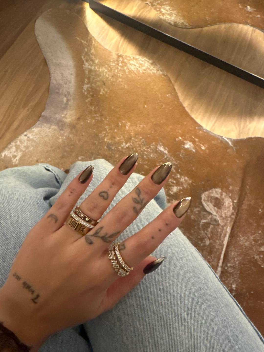 Customer photo review of Anel Triplo Momentos Banhado em Ouro 18k