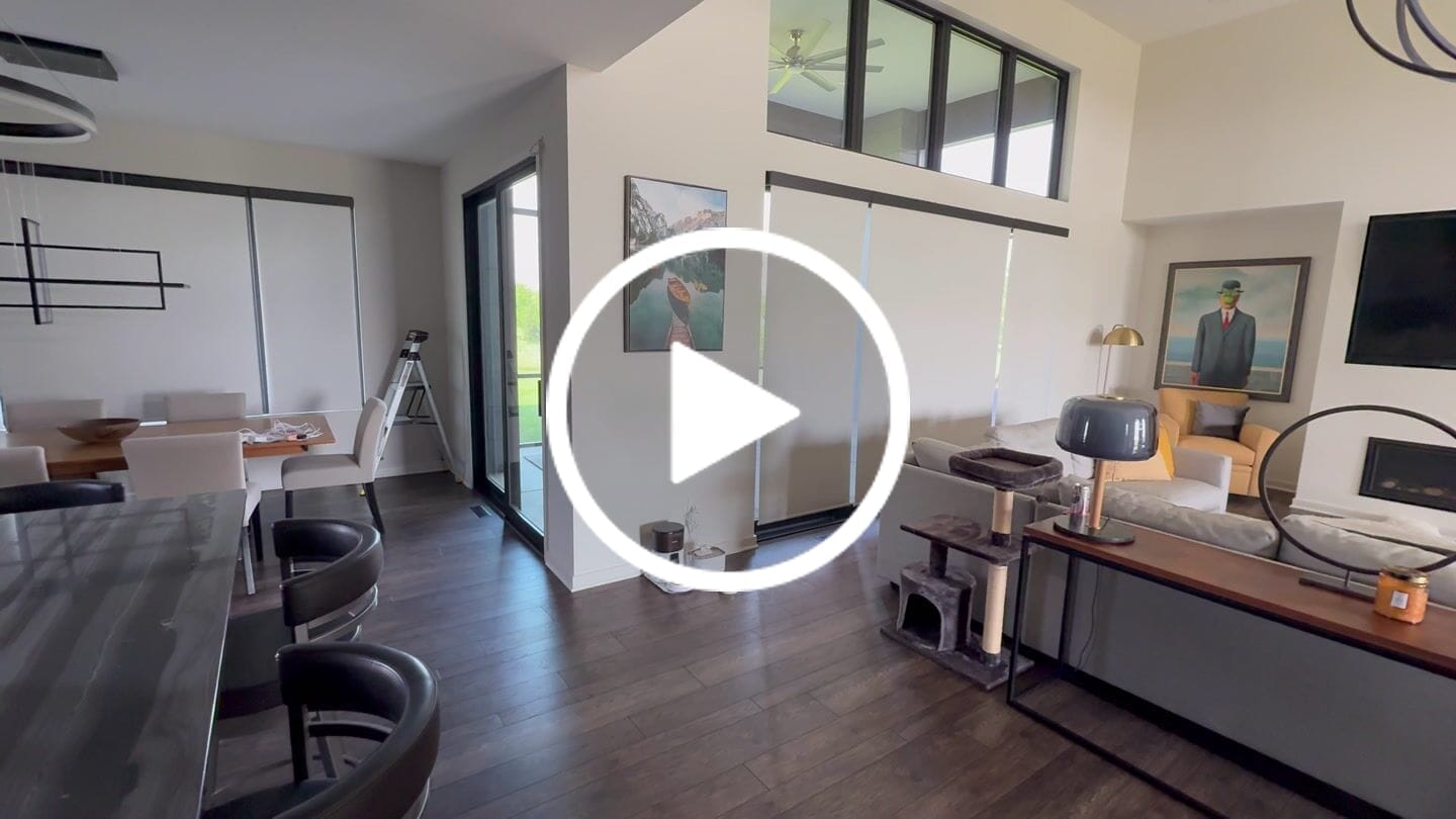 Customer video review of SmartWings Motorized Roller Shades 100% Blackout Linen