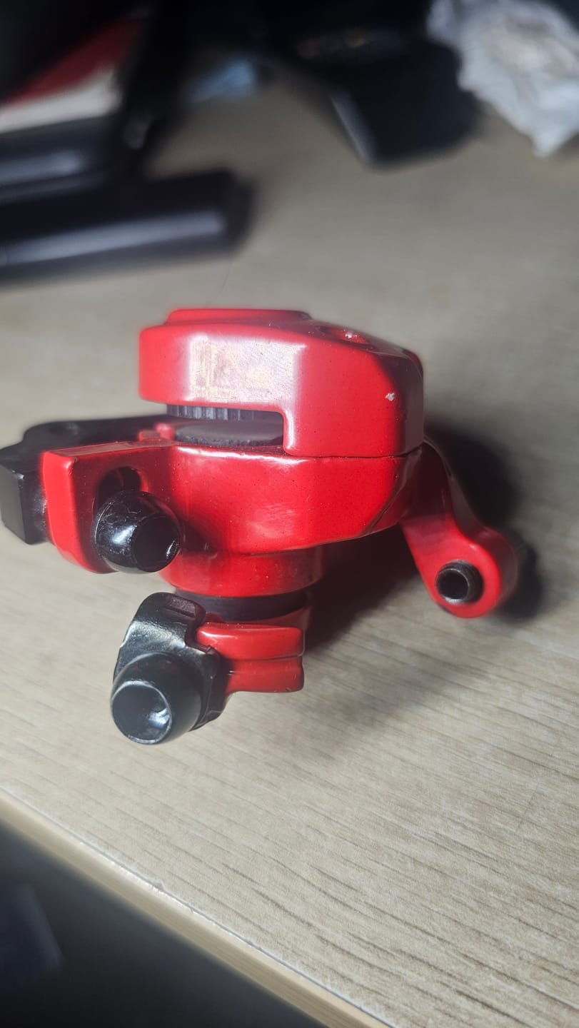 Customer photo review of BEZIOR E-Scooter Brake Caliper and Pads For S1  S2
