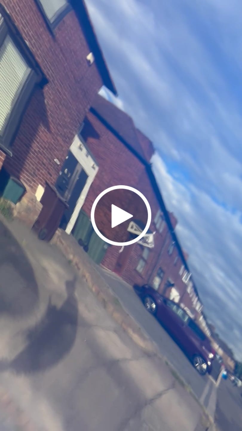 Customer video review of Clarity X - Window Cleaner & Panel Wipe