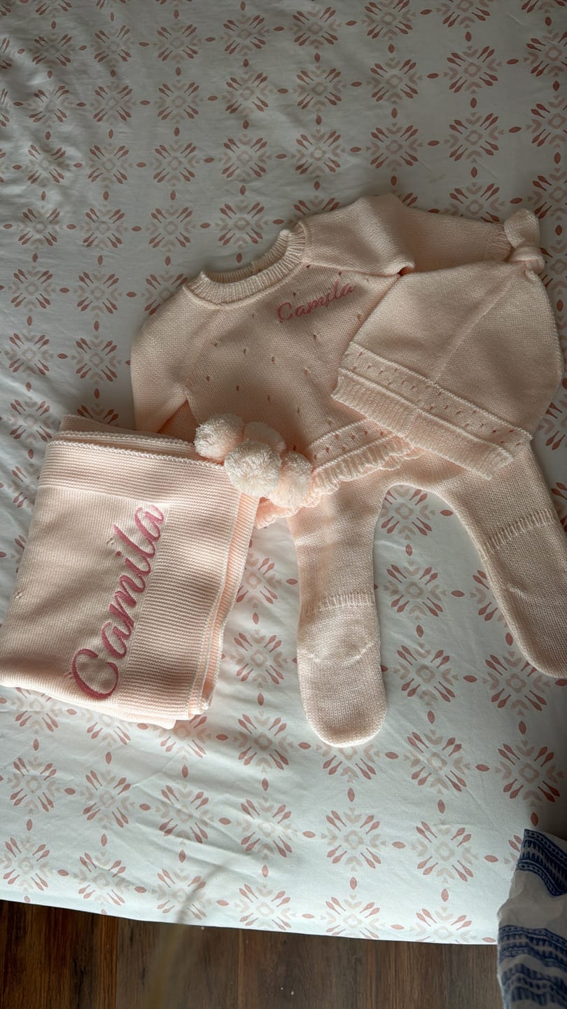 Customer photo review of Kit de bienvenida tejido personalizado Sweet
