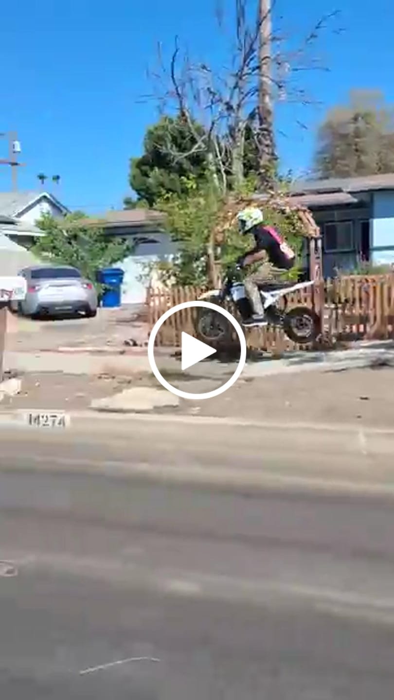 Customer video review of Eskute® NOVA Mini Electric Dirt Bike For Teens & Adults