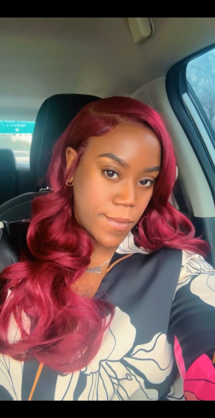 Customer photo review of Outre Perfect Hairline True Frontal Glueless Hand-Tied 13x6 HD Lace Front Wig - PEAK 701 - Pre-Shaped