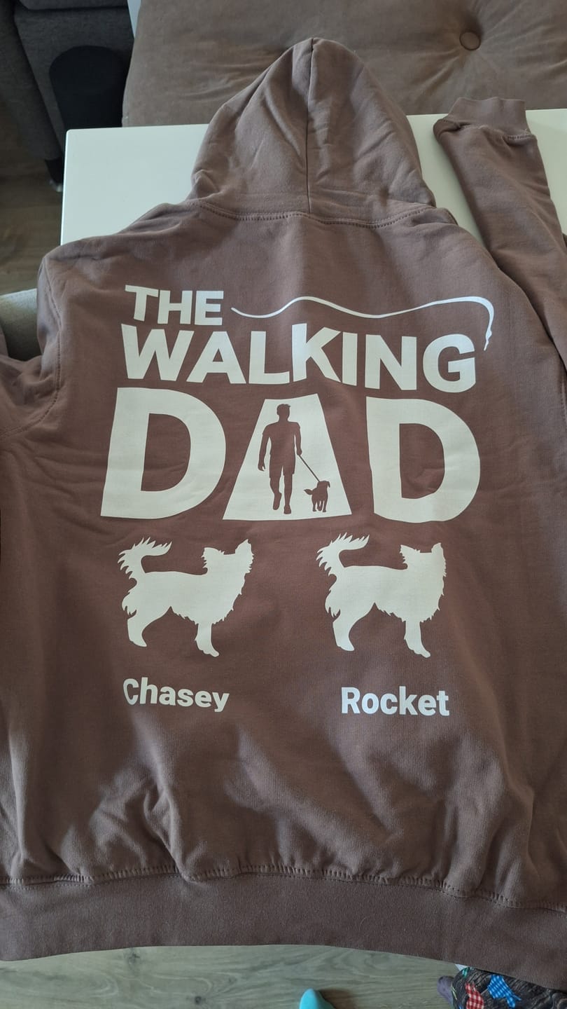 Customer photo review of Personalisierter Hoodie - The Walking Dad