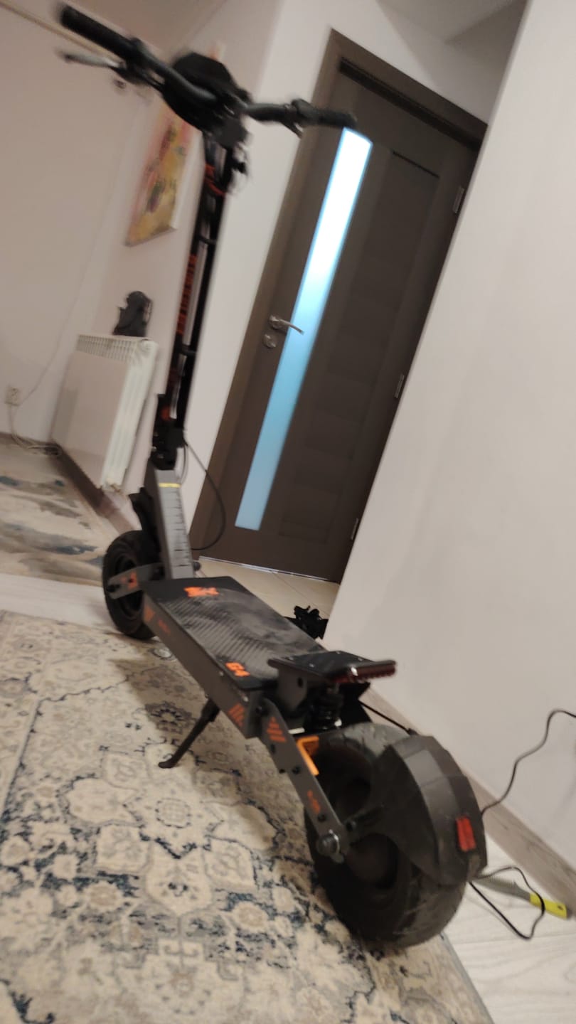 Customer photo review of KuKirin G4 Electric Scooter