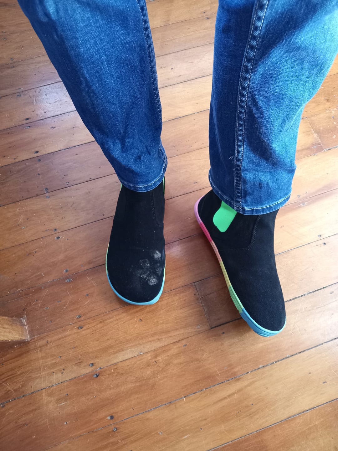 Customer photo review of SKITTLE NEON | CHELSEA BOOTS - ADULTS