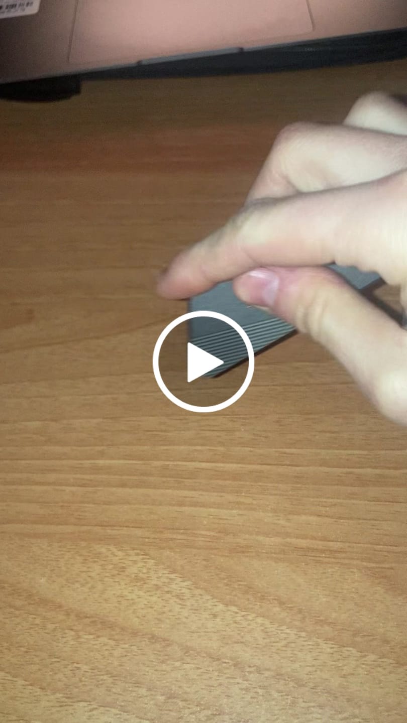 Customer video review of G9 Utility Knife (Titanium/Brass)
