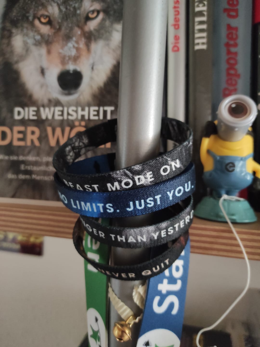 Customer photo review of Stronger Than Yesterday - Elastisches Armband