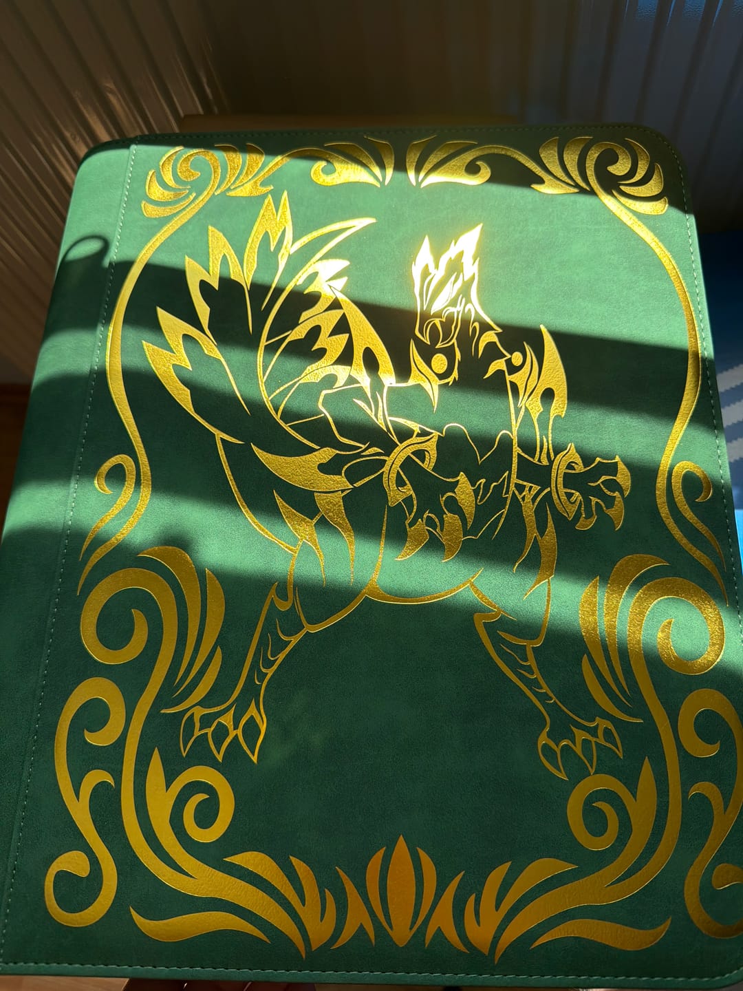 Customer photo review of Gen 3 Leafblade - Toploader Trading Card Binder