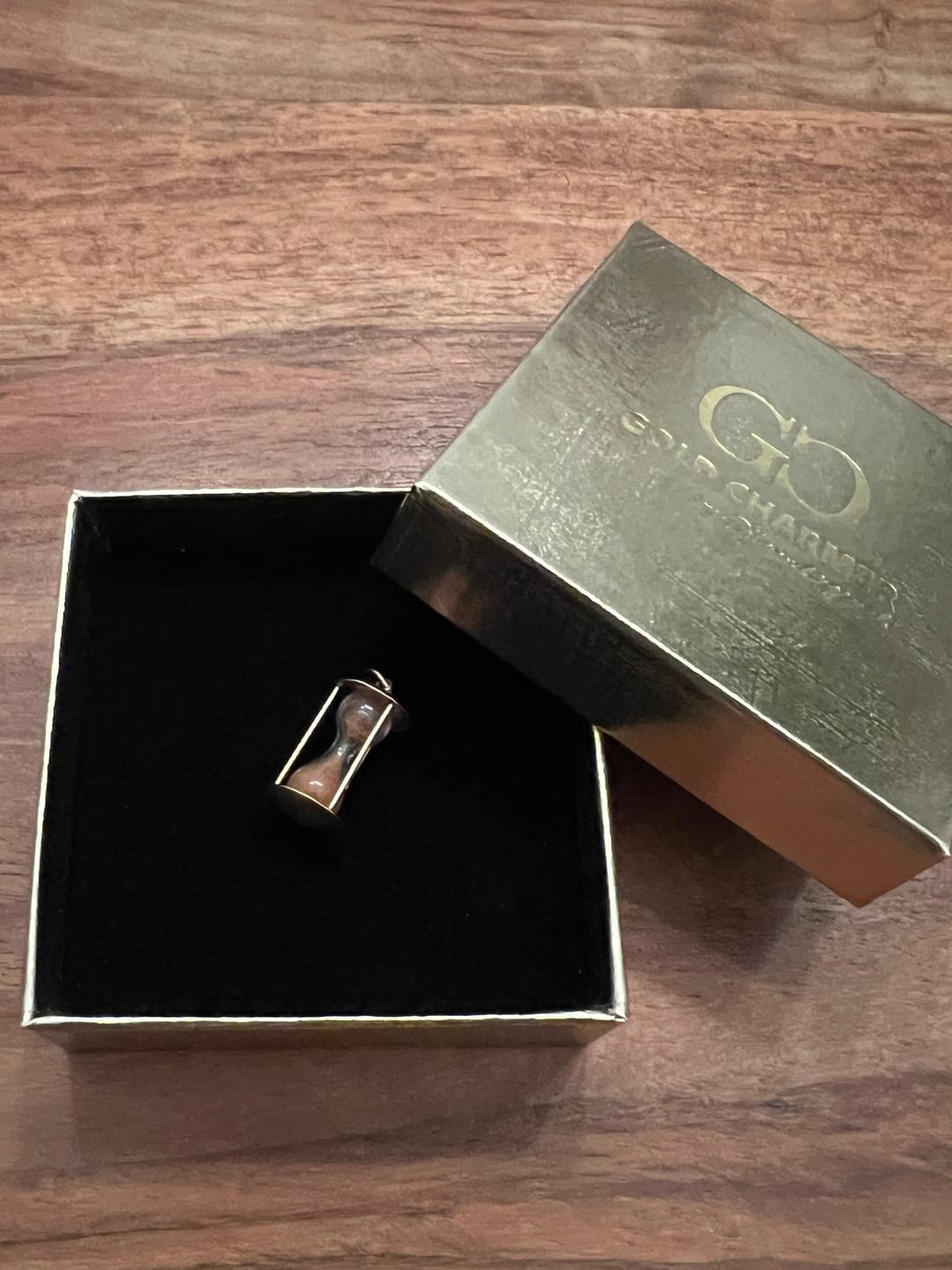 Customer photo review of The Timekeeping Hourglass of Eternity Charm (375 9ct gold, made in the 1960s)