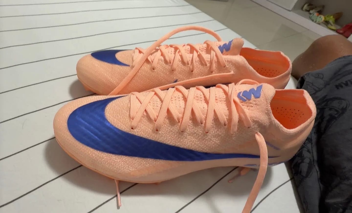 Customer photo review of NIKE AIR ZOOM MERCURIAL VAPOR 16 ELITE FG -ROYAL