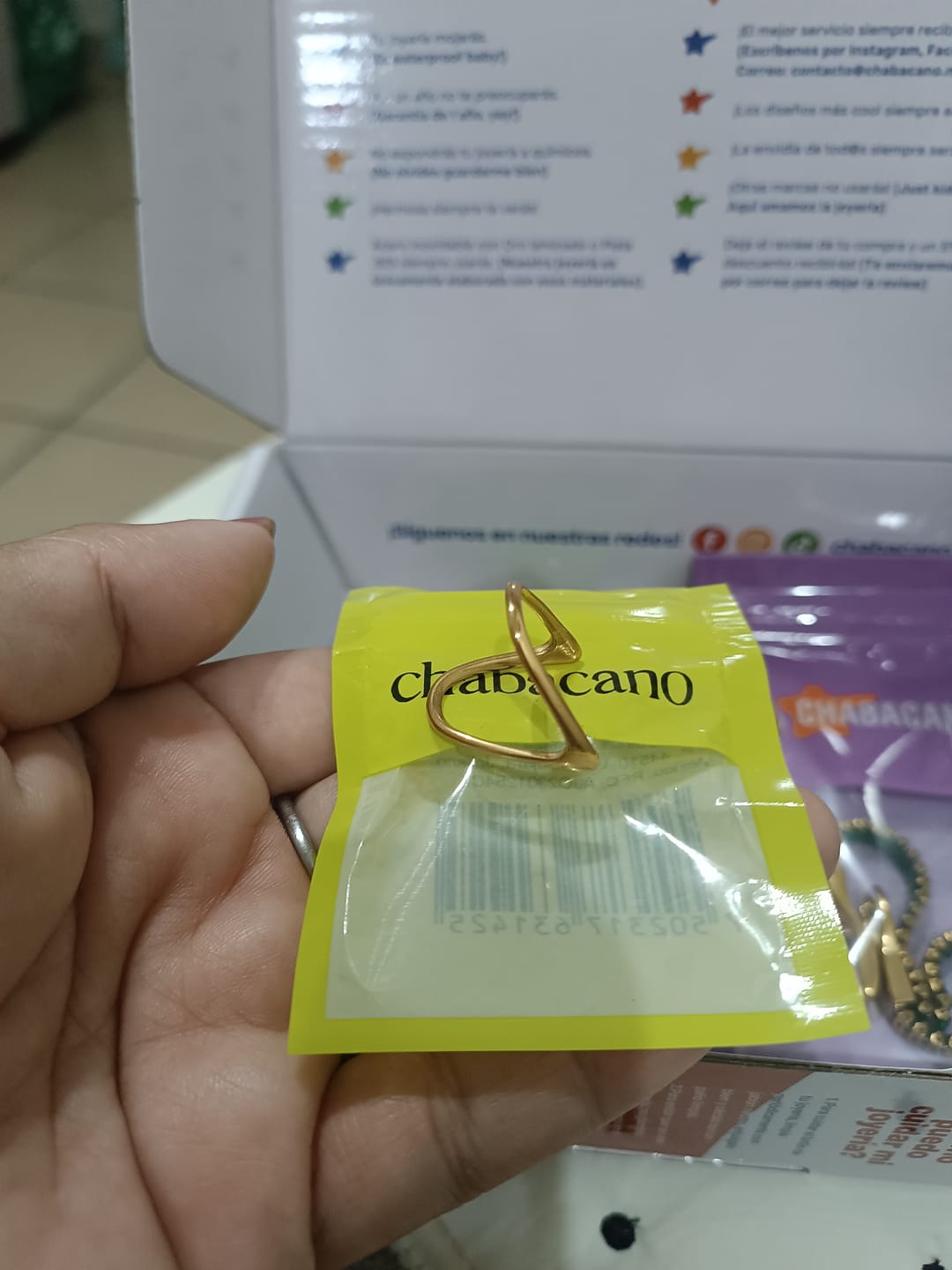 Customer photo review of Anillo Vera
