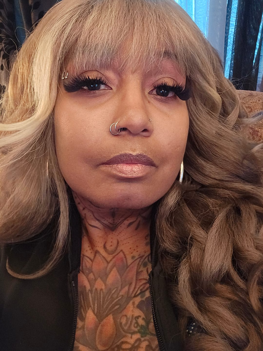 Customer photo review of Sensationnel Dashly Full Wig - UNIT 21