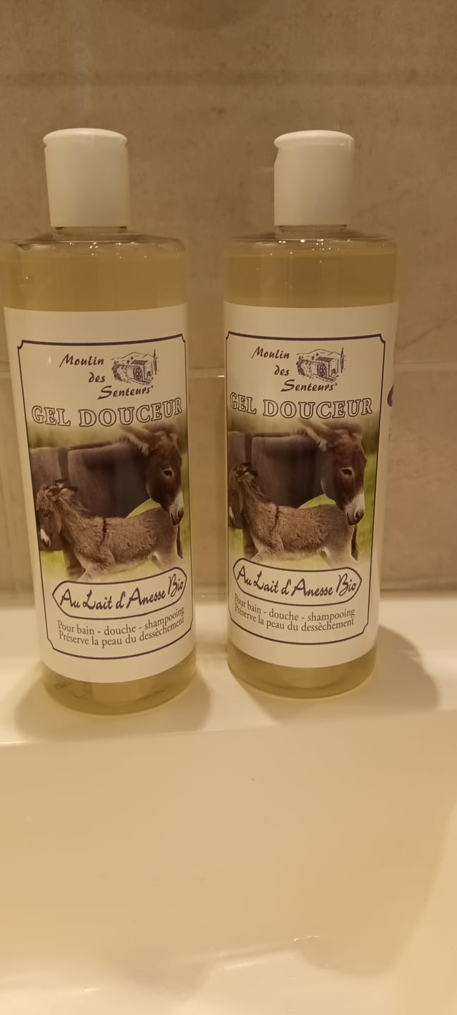 Customer photo review of Gel Douche au Lait d'Anesse BIO